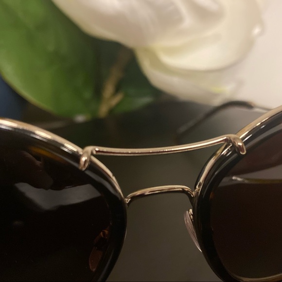 Burberry Sunglasses Brown Gradient BE4251Q - Picture 12 of 15